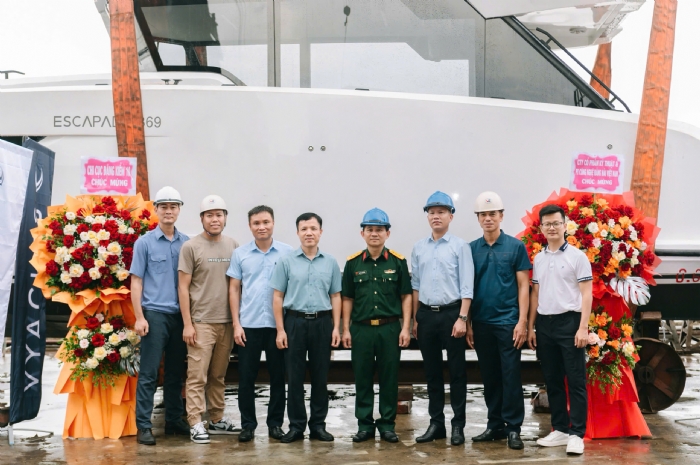 V Yachts ra mắt Escapade 369 – Du thuyền hợp kim nhôm “Made in Vietnam” chuẩn quốc tế